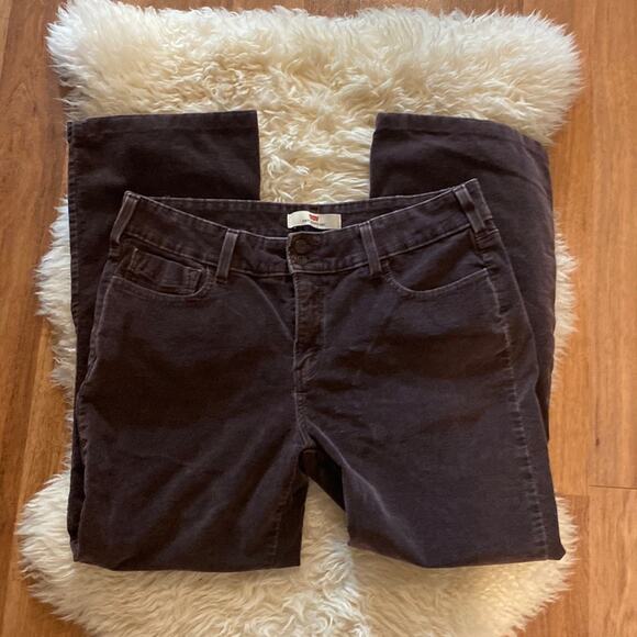 Levi’s Women’s 526 Slender Bootcut Brown Corduroy Button Flap Pockets EUC Sz 14 - Picture 1 of 12